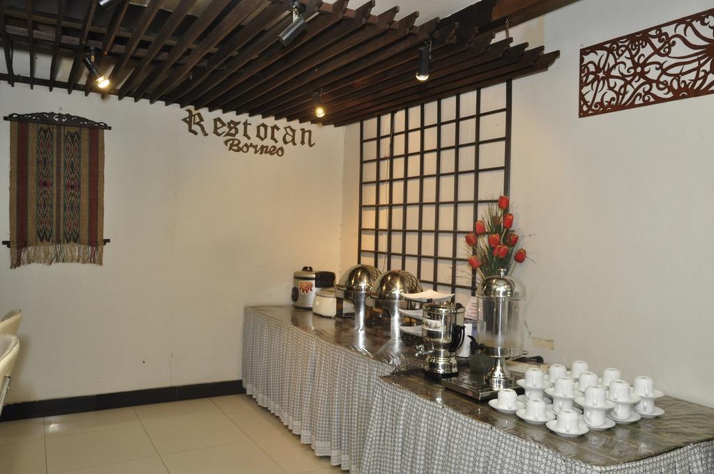 Hotel Andhika Syariah Samarinda Exterior foto